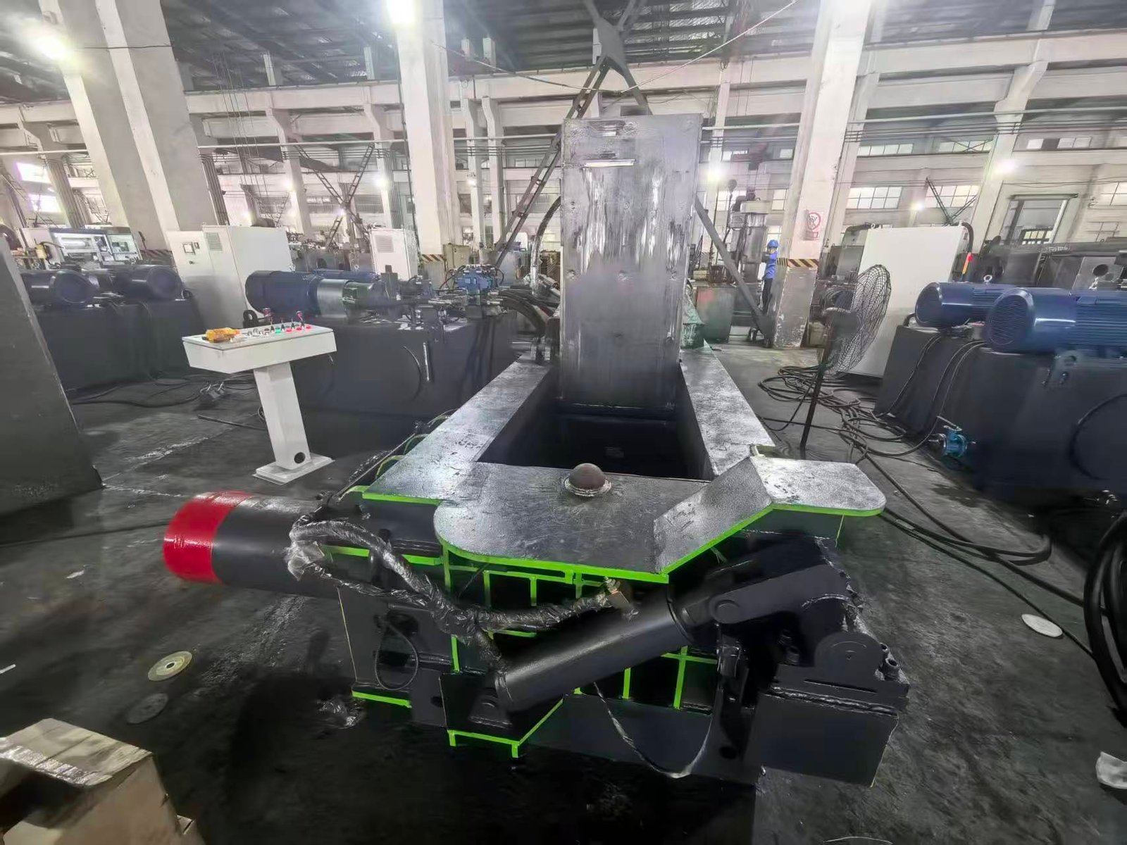 Scrap Baler Machine gallery image 6